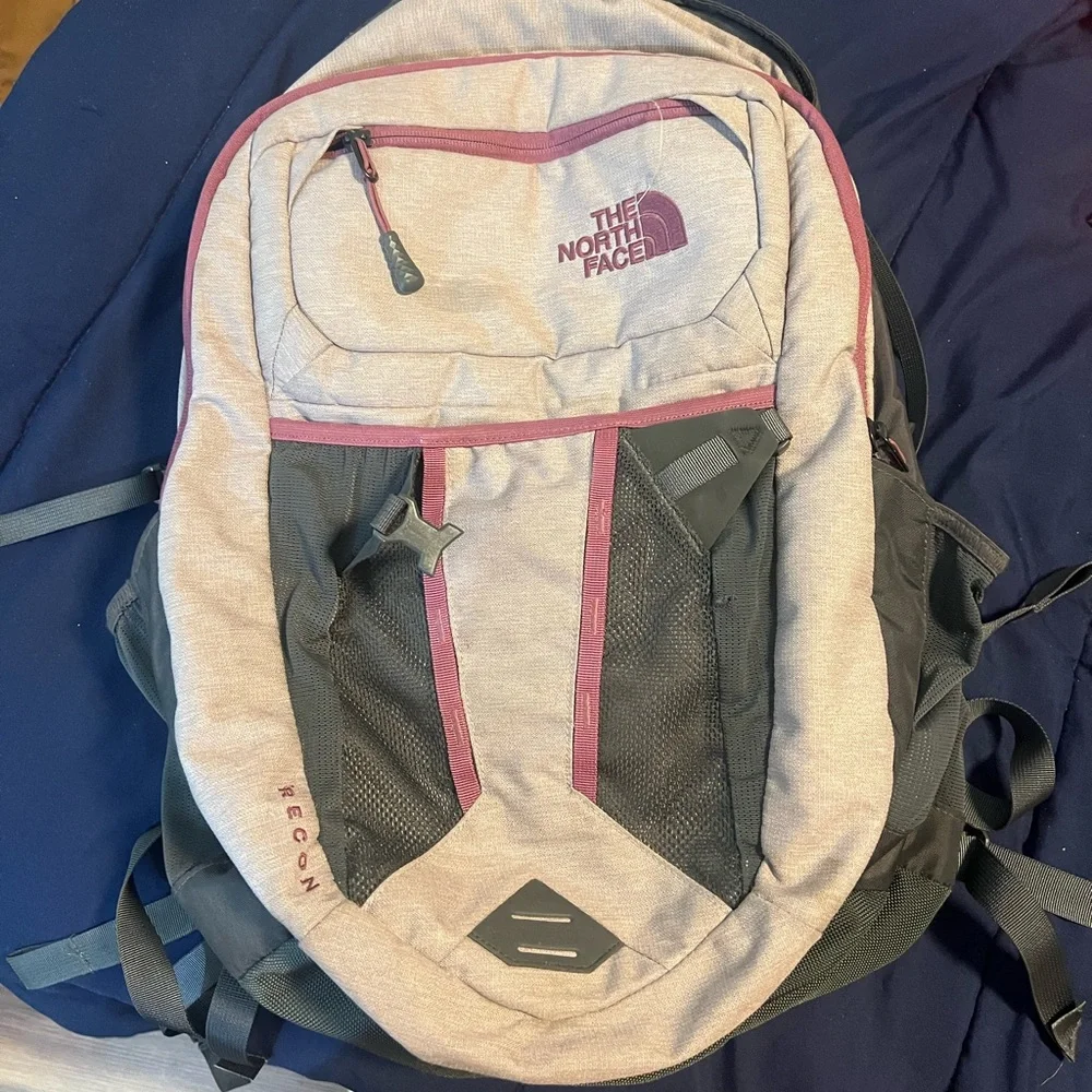 Northface Recon Backpack - Picture 1 of 9